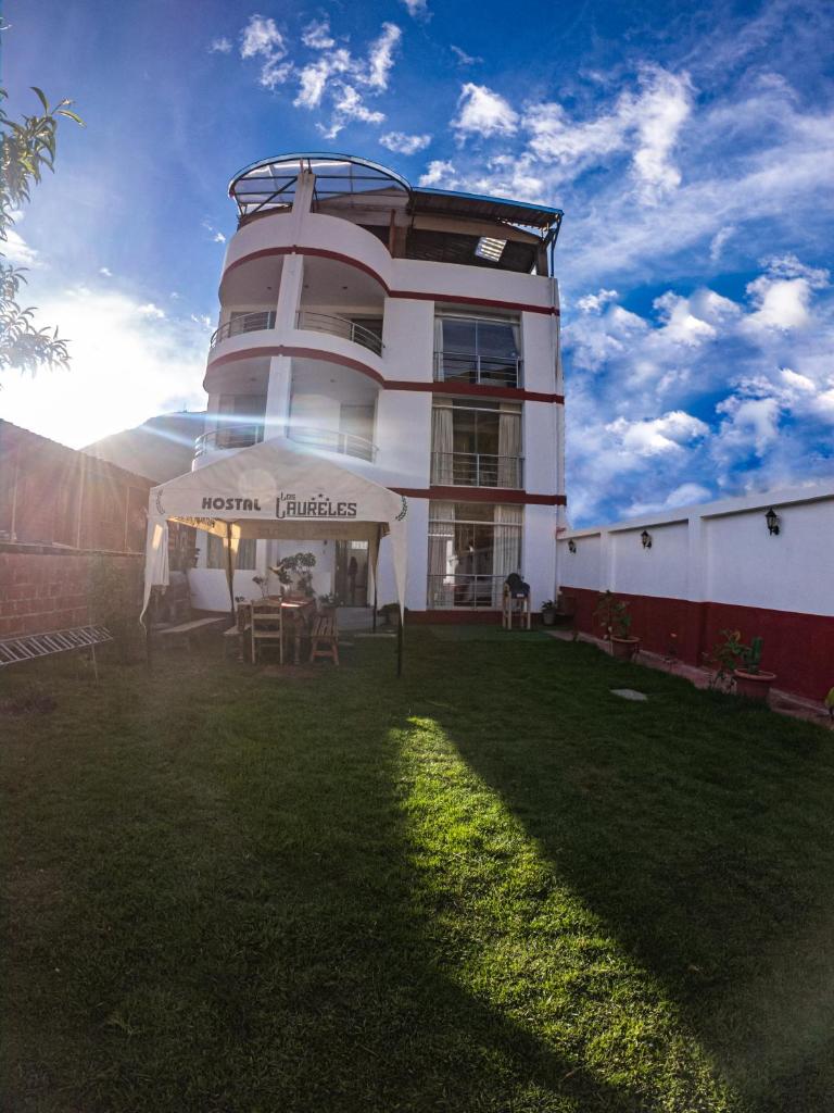 Hotel Los Laureles photo 2