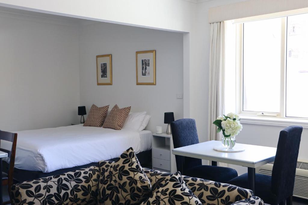 Hotel Collins photo 1