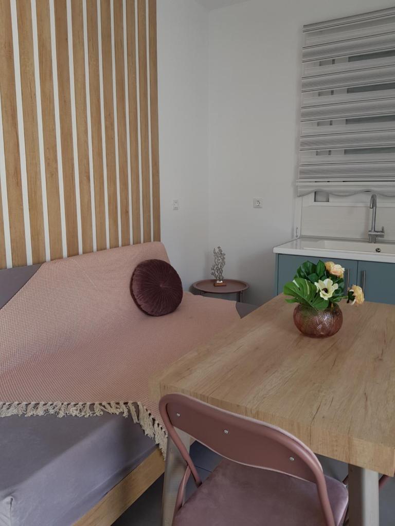 Galazia Thea Apartments photo 4