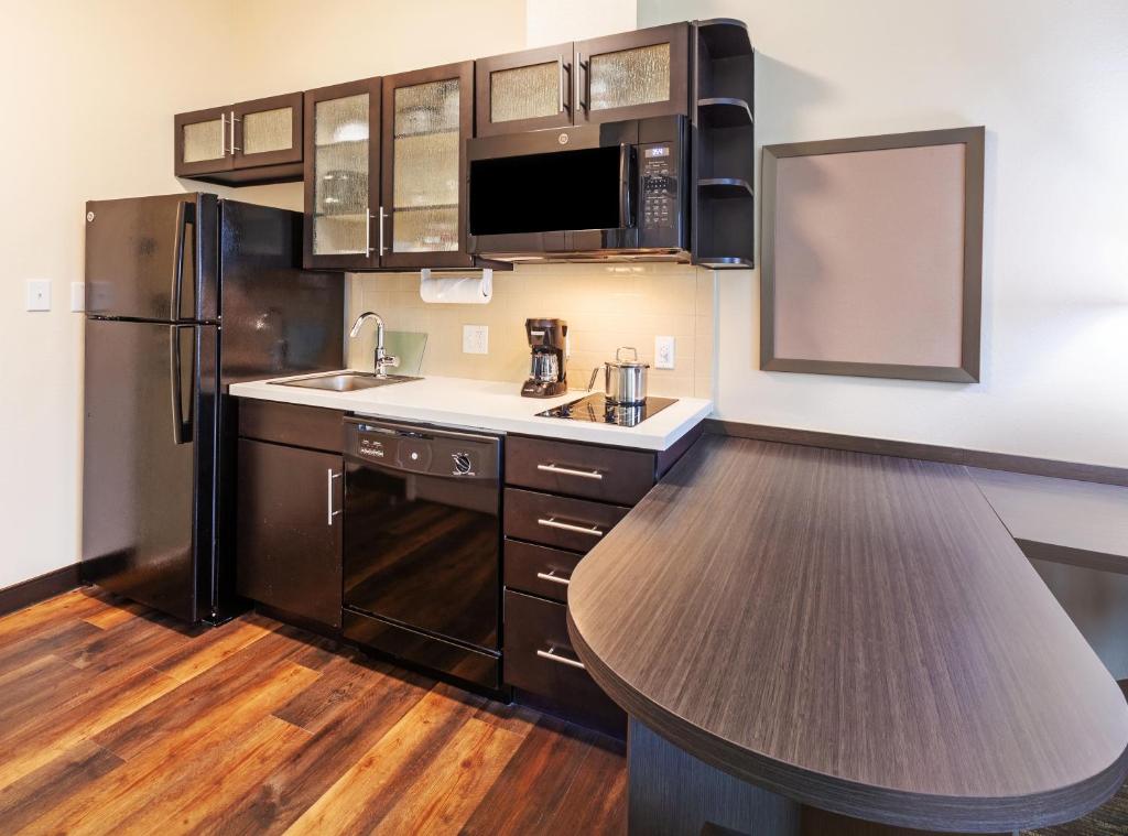 Candlewood Suites - Houston - Pasadena, an IHG Hotel photo 4