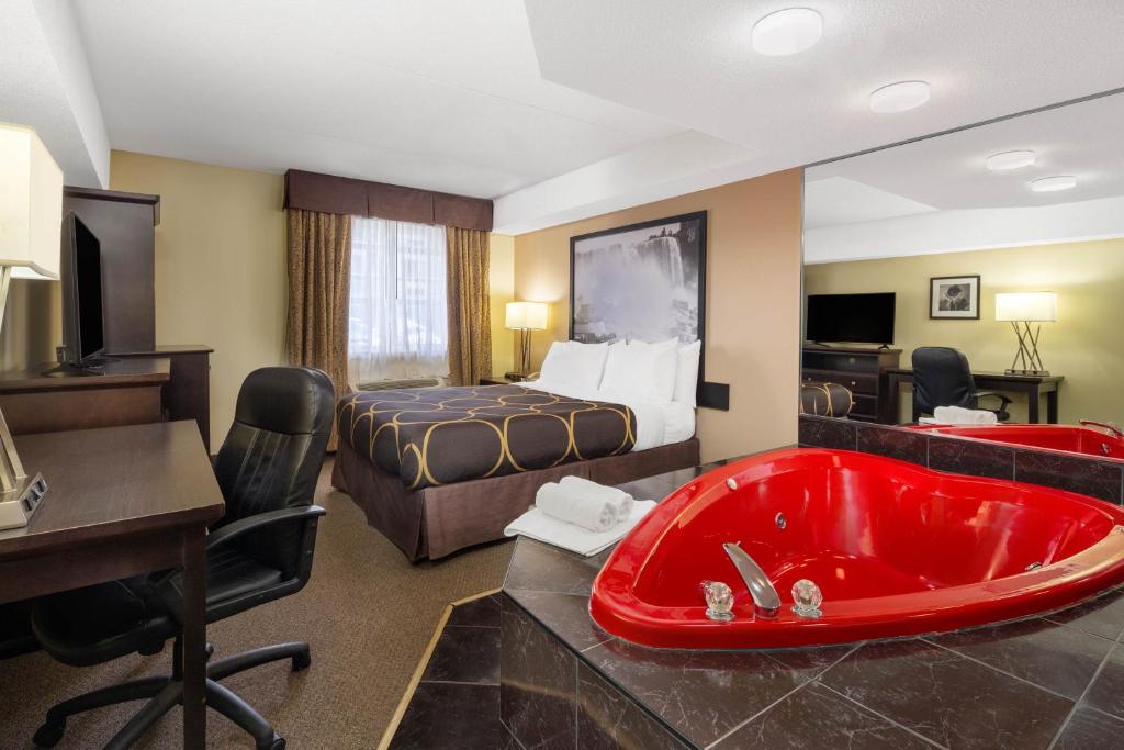 Super 8 by Wyndham Niagara Falls by the Falls photo 1