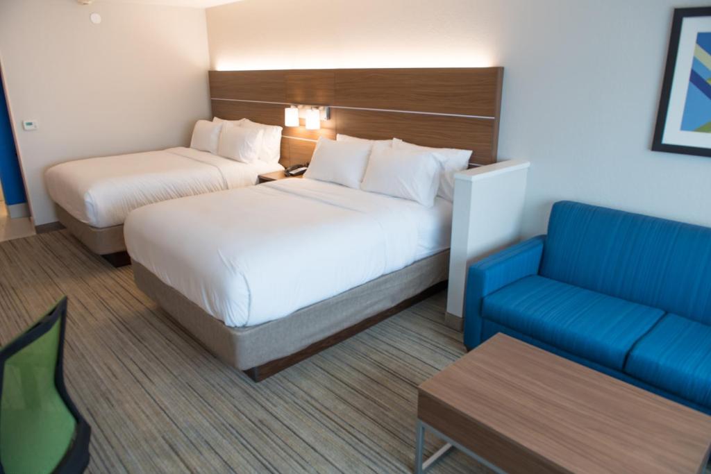 Holiday Inn Express & Suites - Merrillville, an IHG Hotel photo 2