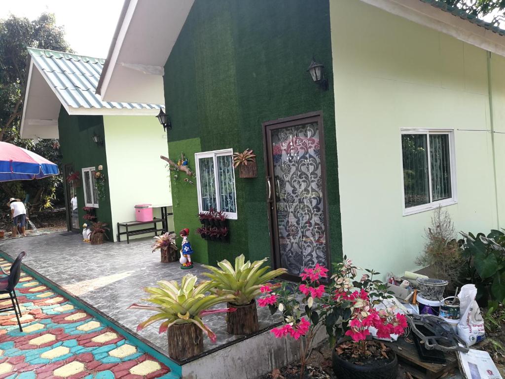 ริมน้ำ บ้านพรศรี โฮมสเตย์ photo 3