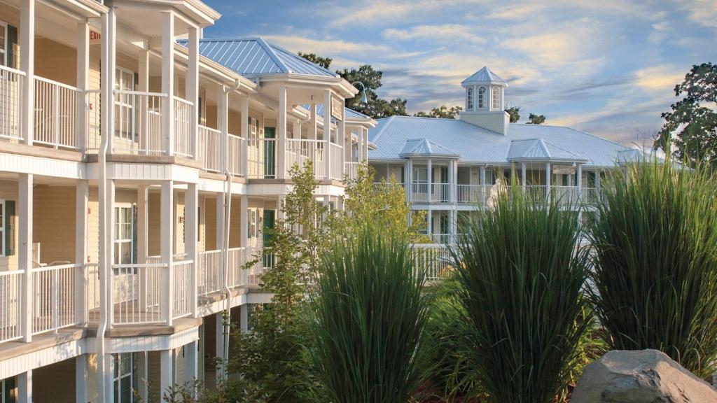 Holiday Inn Club Vacations Fox River Resort at Sheridan, an IHG Hotel image