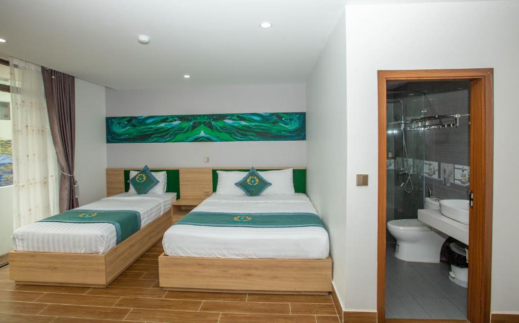 Четырехместный (Четырехместный номер Делюкс), Emerald Hotel Cát Bà