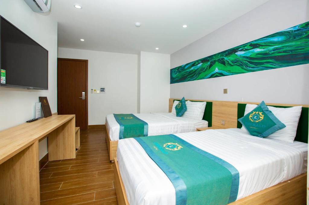 Двухместный (Двухместный номер Делюкс с 2 отдельными кроватями), Emerald Hotel Cát Bà