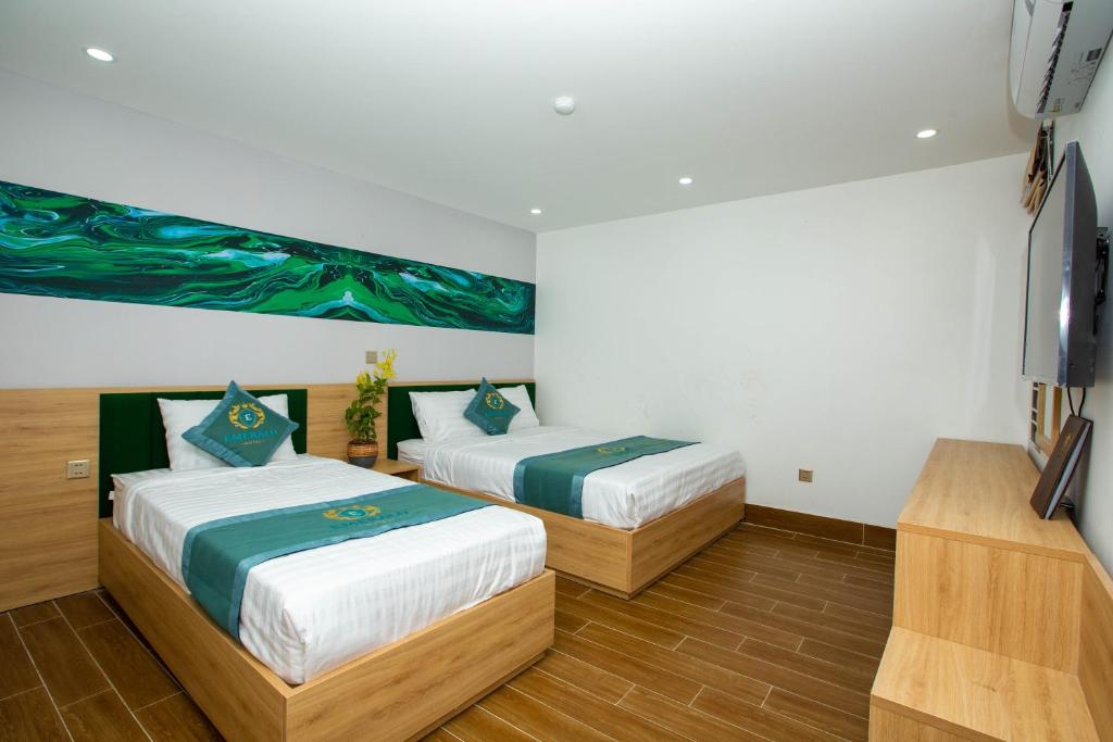 Двухместный (Двухместный номер Делюкс с 2 отдельными кроватями), Emerald Hotel Cát Bà