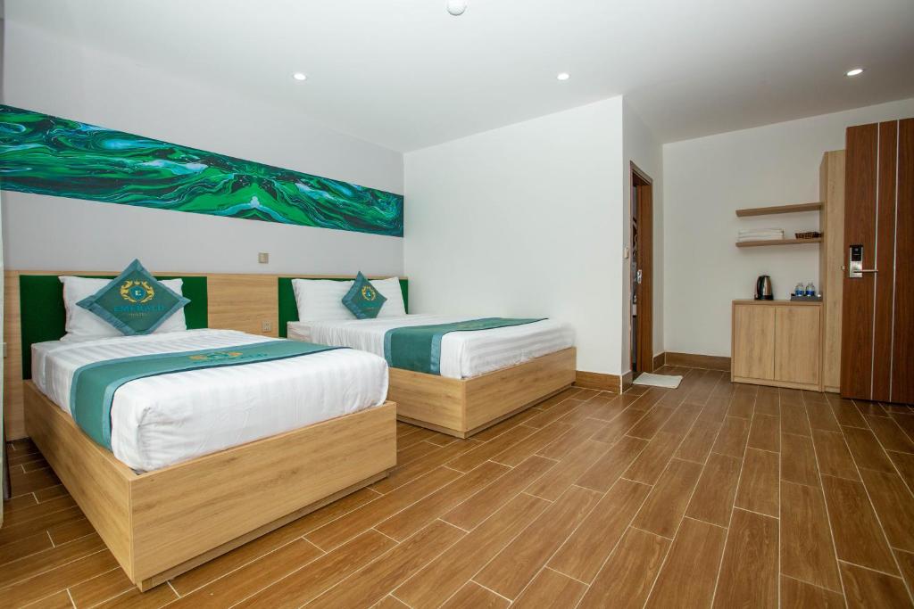 Двухместный (Двухместный номер Делюкс с 2 отдельными кроватями), Emerald Hotel Cát Bà