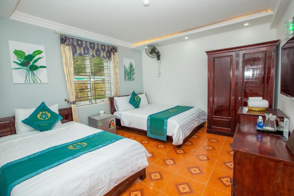 Двухместный (Улучшенный двухместный номер с 1 кроватью), Emerald Hotel Cát Bà