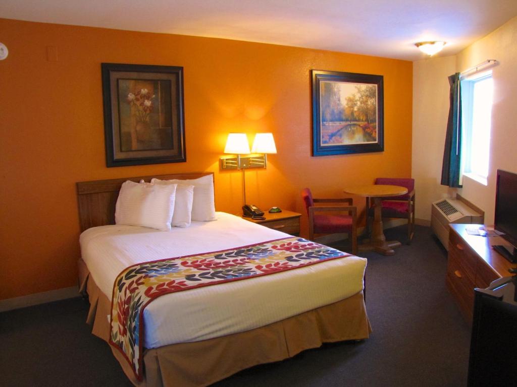 Dutton Inn photo 3