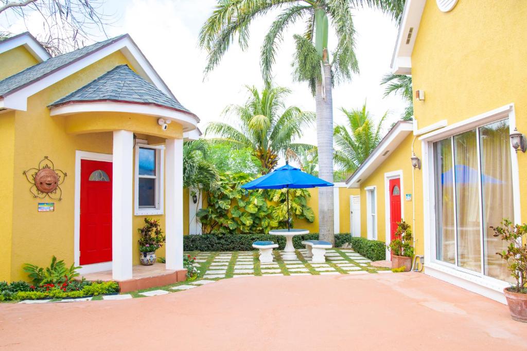Brownstone Guesthouses photo 1