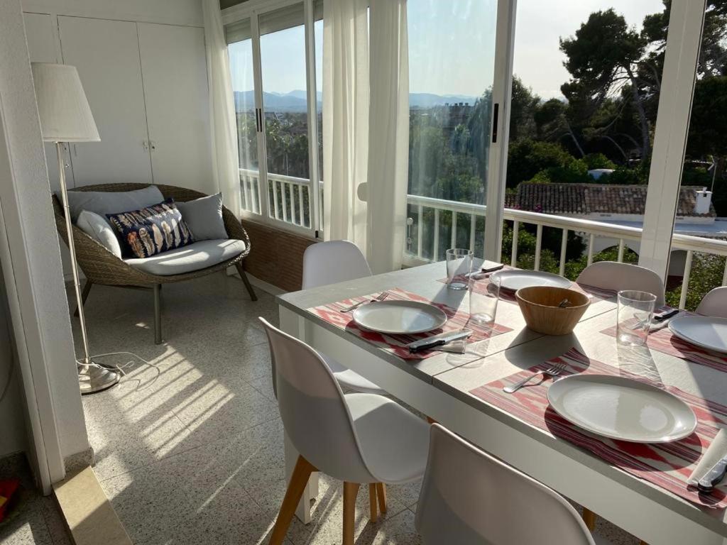 Apartamento RosarioyEmma - Primera línea de playa con vista mar photo 1
