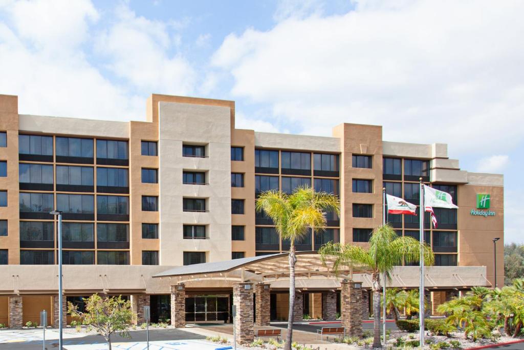 Holiday Inn Diamond Bar - Pomona, an IHG Hotel image