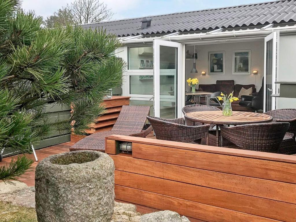 One-Bedroom Holiday home in Vejers Strand 3 photo 1