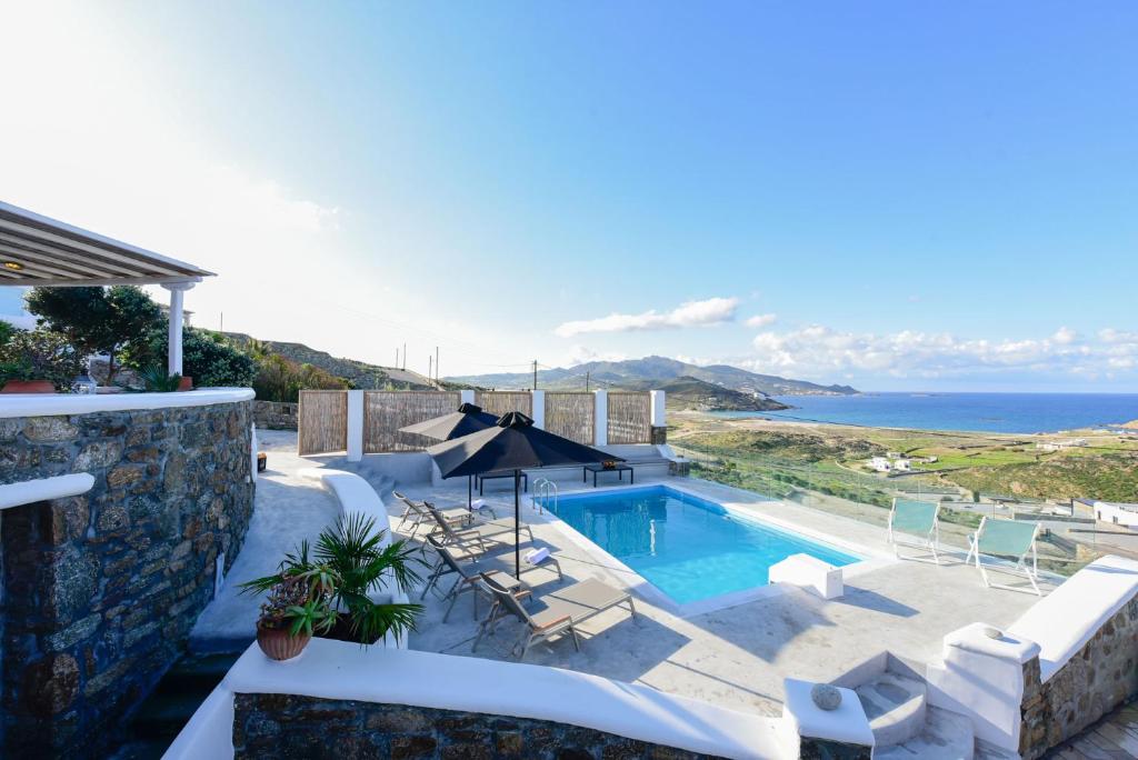 Ftelia Beach Paradise - Villa Irina's Oasis
