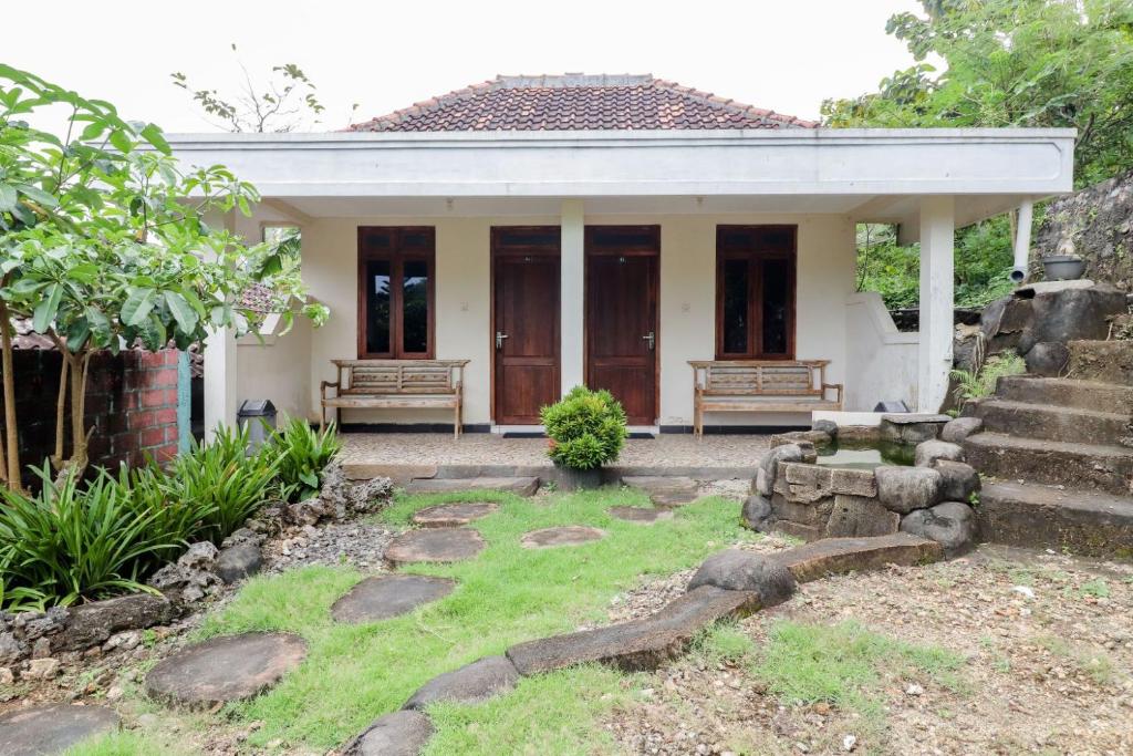 Rock Garden Homestay & Resto, Gunung Kidul