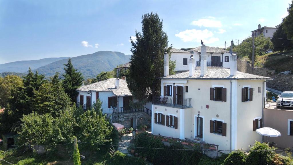 Traditional Guesthouse 4 Epoches photo 2