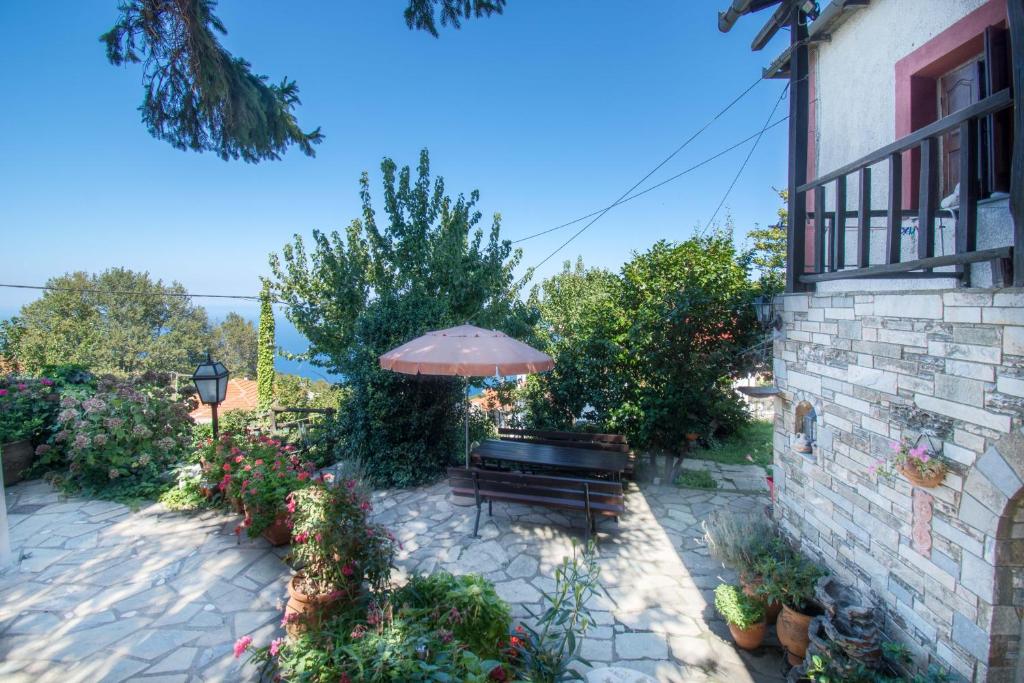 Traditional Guesthouse 4 Epoches photo 3