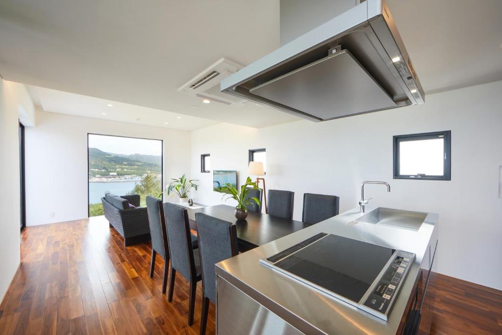E-horizon Resort Premium 瀬底E photo 2
