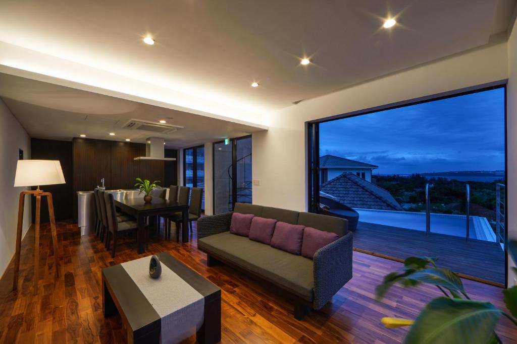 E-horizon Resort Premium 瀬底E photo 1