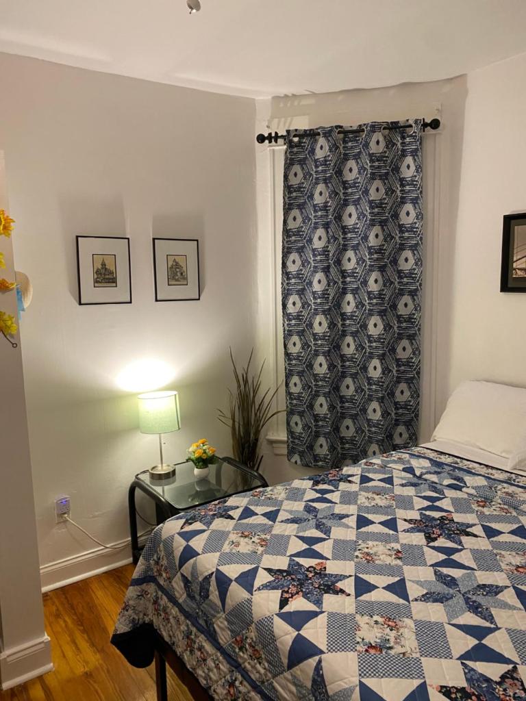 Двухместный (Двухместный номер с 1 кроватью и общей ванной комнатой), Hollywood Rentals LLC