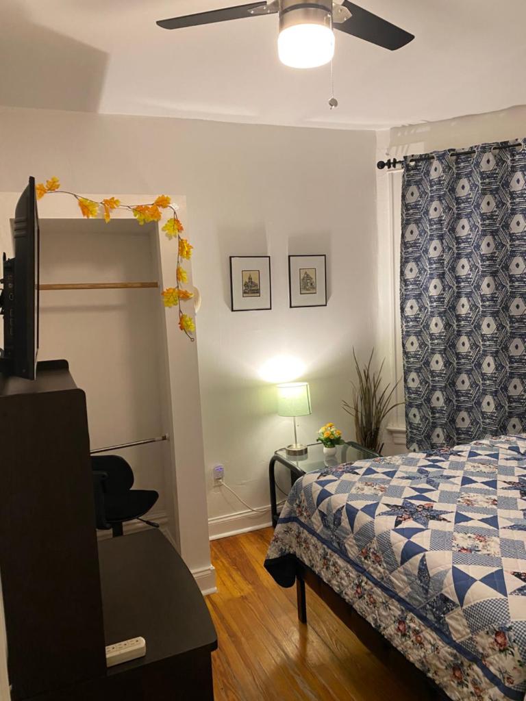 Двухместный (Двухместный номер с 1 кроватью и общей ванной комнатой), Hollywood Rentals LLC