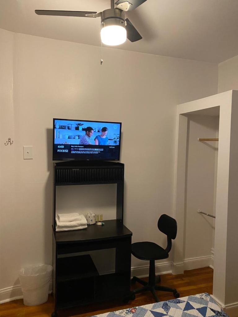 Двухместный (Двухместный номер с 1 кроватью и общей ванной комнатой), Hollywood Rentals LLC