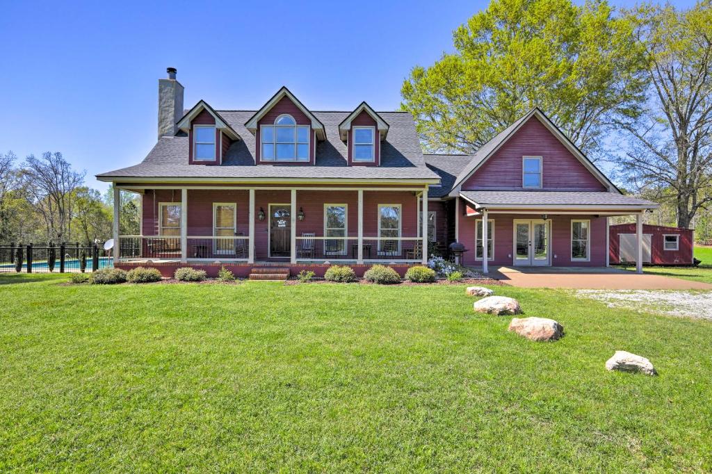 Pine Mountain Valley House with Pool and Grill! photo 4