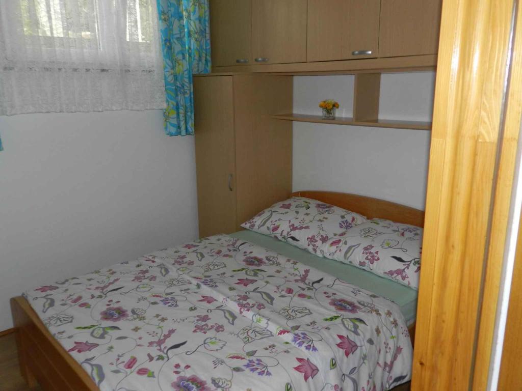 Two-Bedroom Apartment in Malinska I photo 3