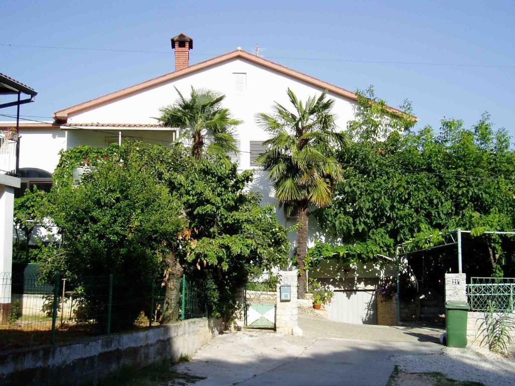 The apartment with air conditioned (for 1-5 people), in the quiet part of Porec photo 1