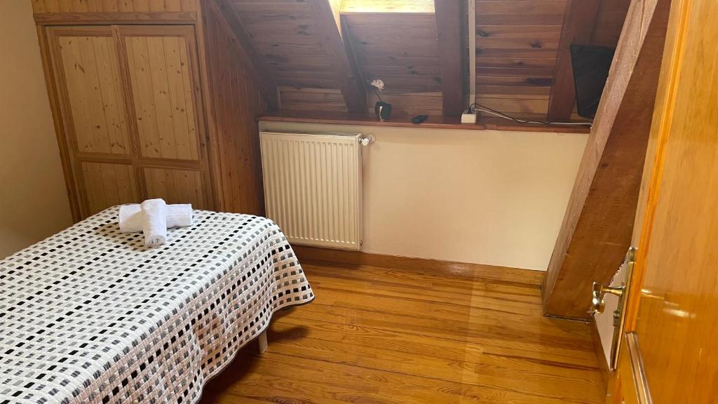 Hostal Ezkaurre photo 4