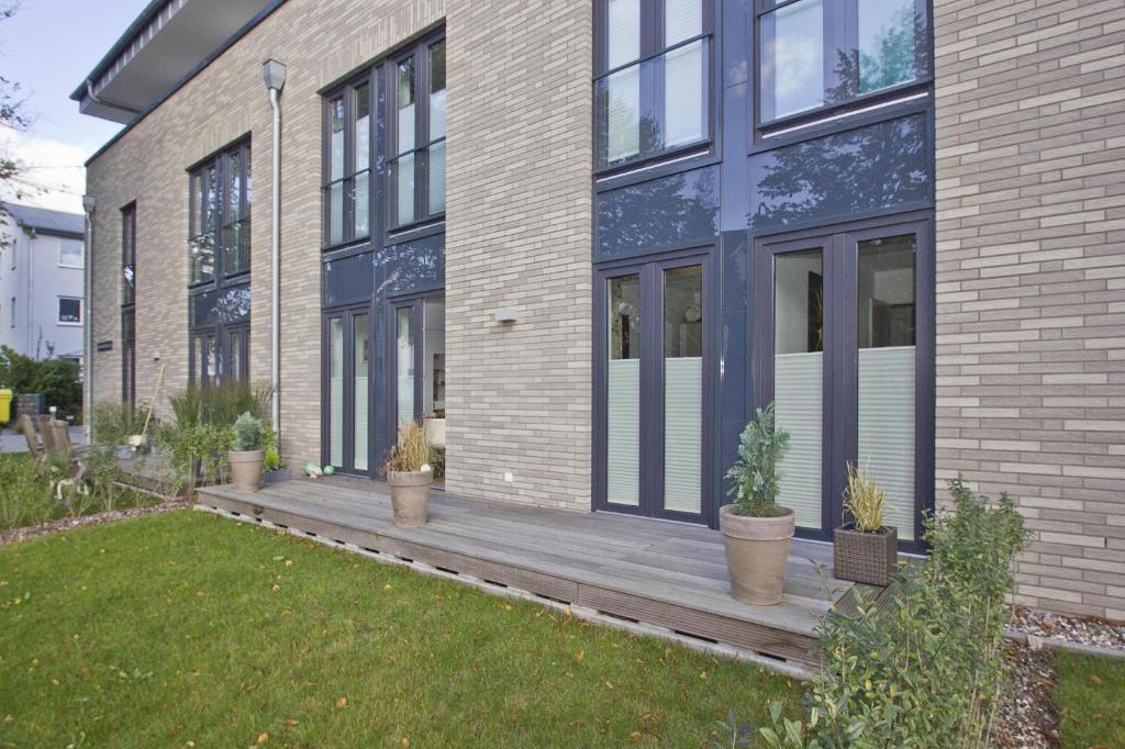 hafennahe Ferienwohnung im Erdgeschoss mit Terrasse - Haus Hafenkieker FeWo 02 photo 3