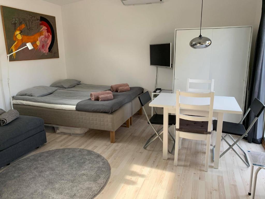 Toppmodernt litet hus nära Kalmar slott och havet photo 1
