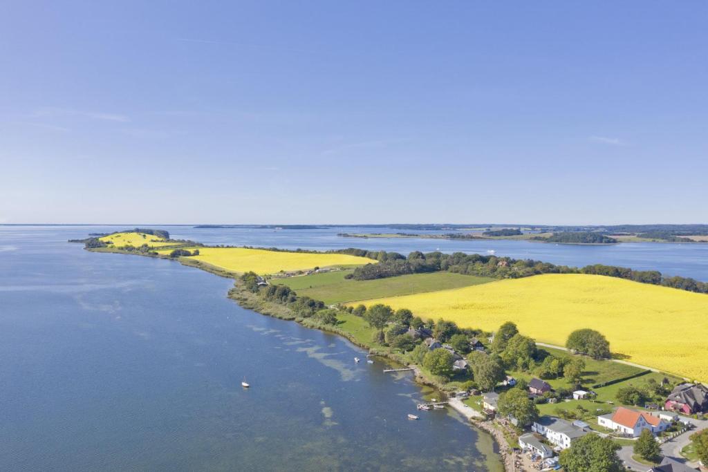 eigene Sauna, moderne Ferienwohnung in Wassernähe mit Meerblick - Ferienwohnung Heimathafen, gratis Nutzung vom AHOI Erlebnisbad und Sauna in Sellin photo 2