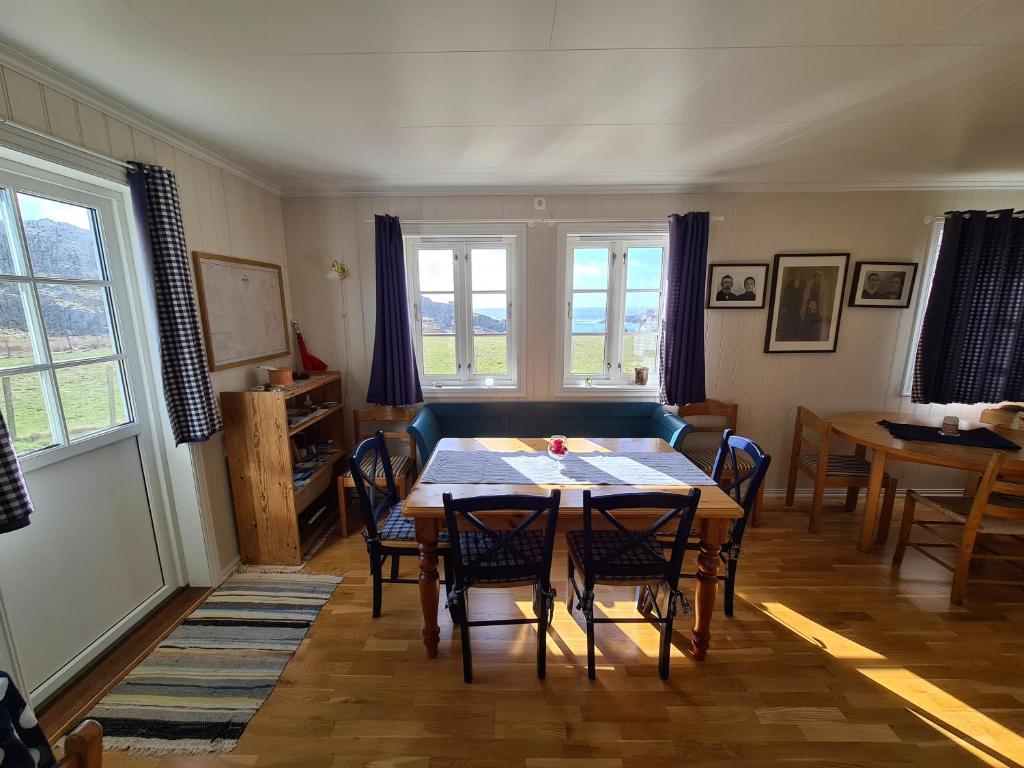 Utsira Overnatting - Kvalvik photo 3