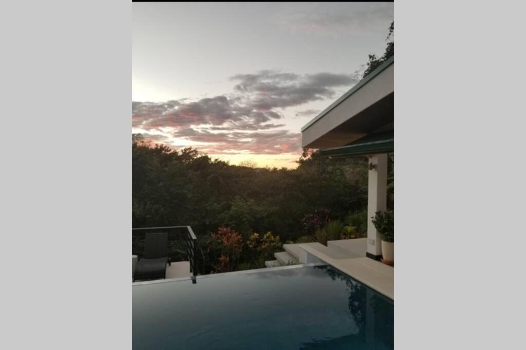 New Hill top Home with a Beautiful Tropical View photo 4