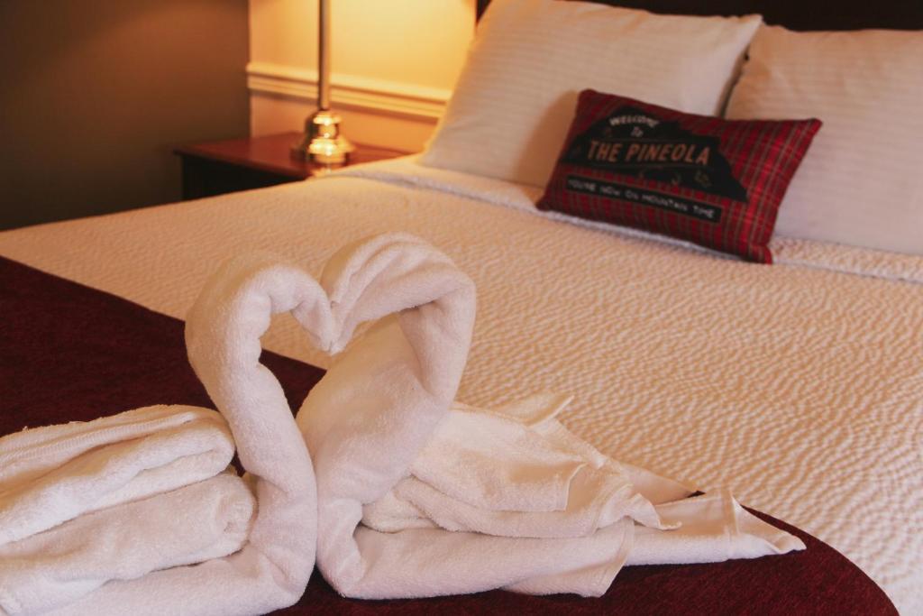 The Pineola image