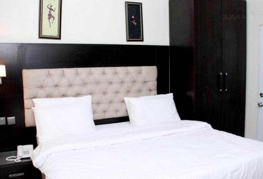 Room in Lodge - La Diva Hotels Events Centre photo 3