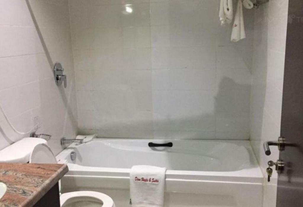 Room in Lodge - La Diva Hotels Events Centre photo 4