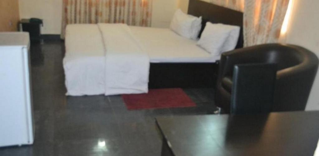Room in Lodge - Blueseasons Hotel Suites photo 3