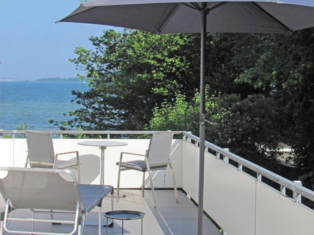 Villa Vilmblick - Wohnung 07 mit Terrasse und Boddenblick photo 3