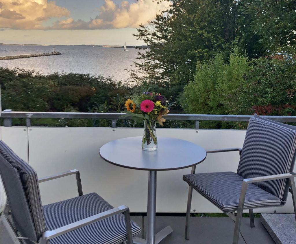 Villa Vilmblick - Wohnung 07 mit Terrasse und Boddenblick photo 4