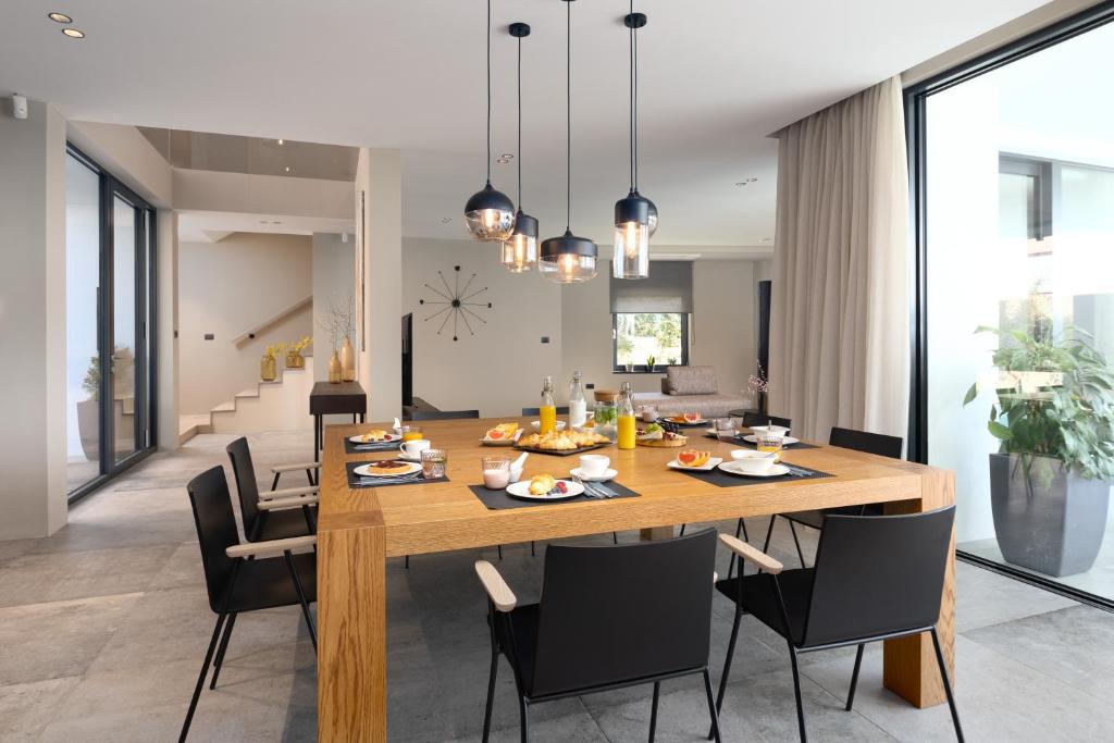 Luxury Villa Aruna photo 3