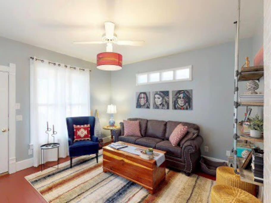 The Blue Bungalow photo 2