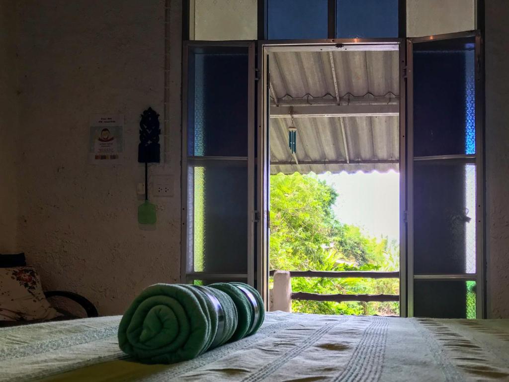 Двухместный (Двухместный номер с 1 кроватью, вид на сад), Baan Suan Thip Homestay