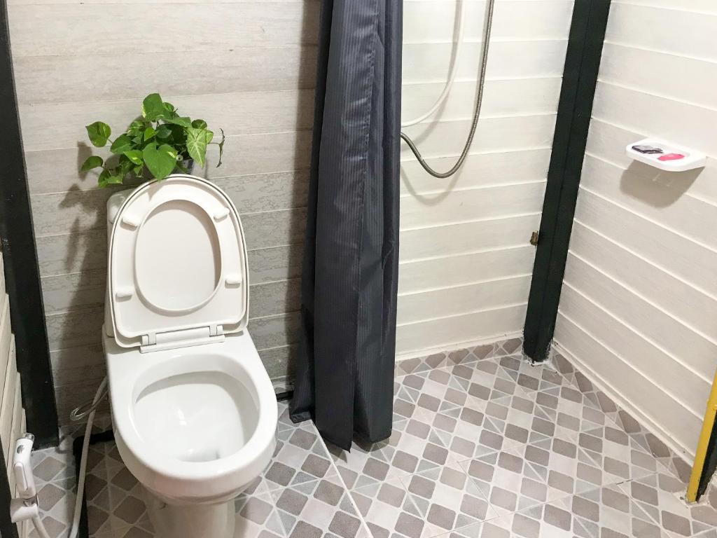 Двухместный (Двухместный номер с 1 кроватью и видом на горы), Baan Suan Thip Homestay