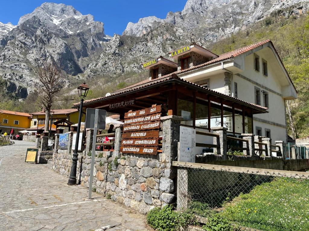 Hostal La Ruta photo 2