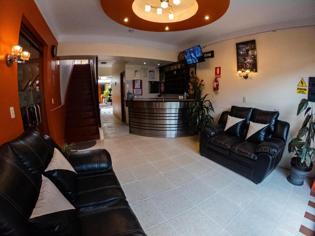 Hotel Los Laureles photo 4