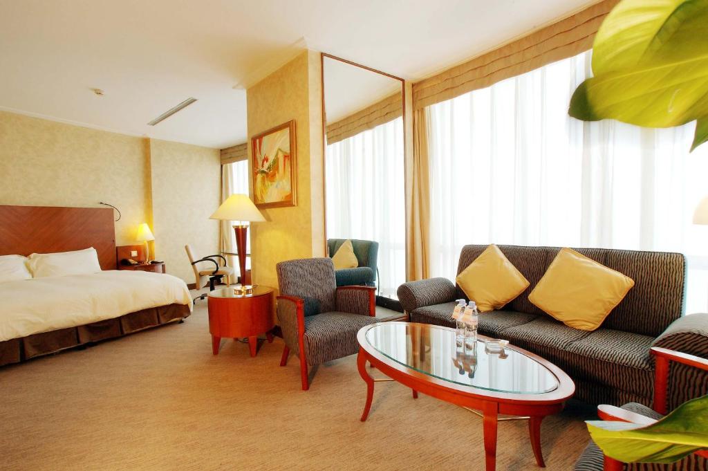 Сьюит (Люкс, вид на море), Hotel Nikko Dalian