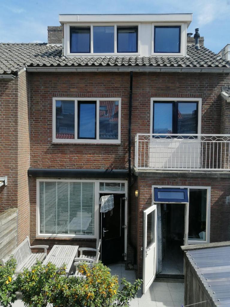 Woning Emmastraat photo 3